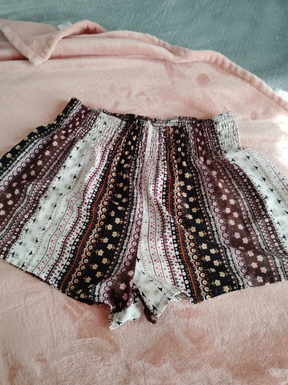 Shein sz XL boho flowy shorts with elastic waist